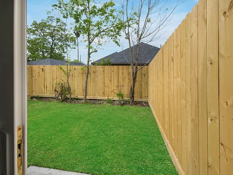 4649 Carmen St #A — Photo 20