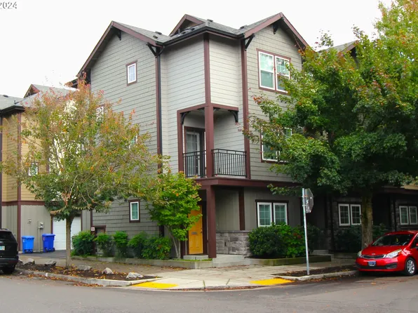 3301 SE Morrison St, Portland, OR 97214