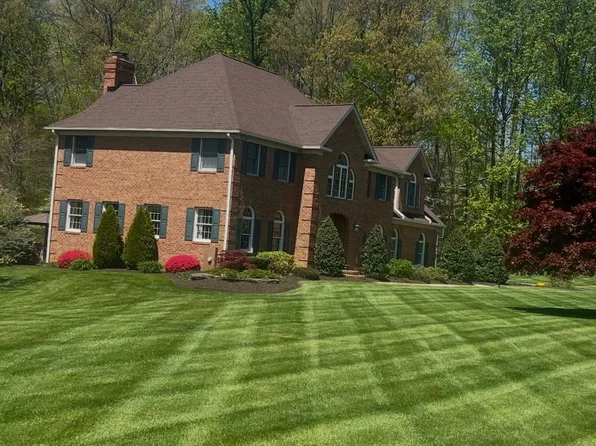 808 Chance Ct, Street, MD 21154