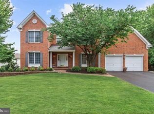 10 Alexander Way, Newtown, PA 18940