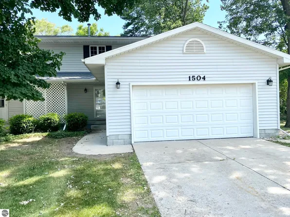 1504 E Gaylord St, Mount Pleasant, MI 48858