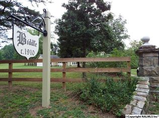 4594 E River Rd, Mentone, AL 35984