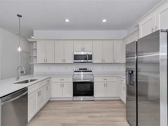 4th image of 15751 SW 40TH TERRACE