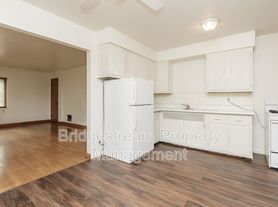 1413 Old Lane Ave