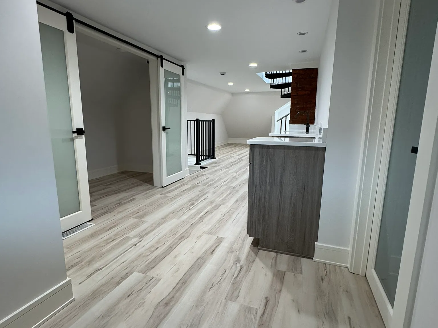 2 bed, 2.5 bath, 1730 sqft, $2,750 — Photo 2