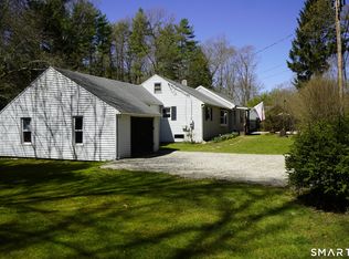 4 Breaults Landing Rd, Thompson, CT 06277