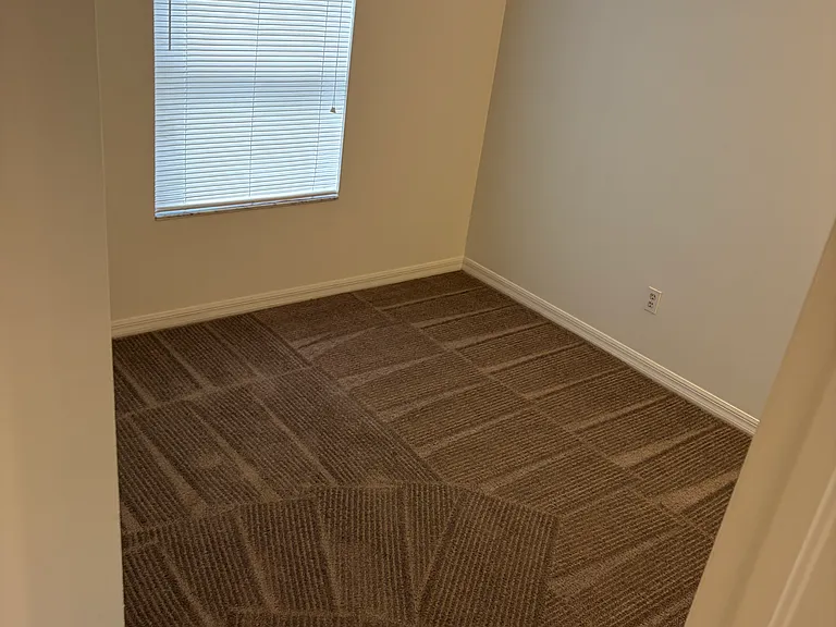 4401 Longshore Dr — Photo 16