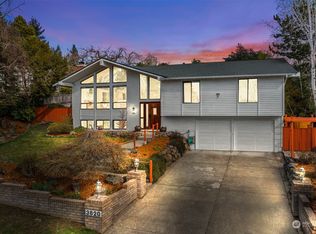 3820 80th Ave SE, Mercer Island, WA 98040