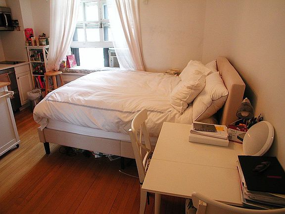 3rd image of 2109 Broadway APT 12142