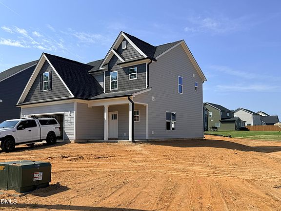 2nd image of 131 Grinnell Loop