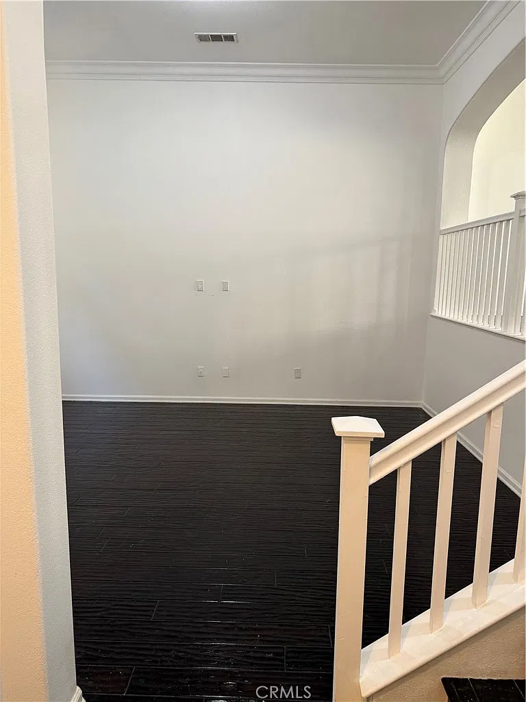 3 bed, 2.5 bath, 1775 sqft, $3,200 — Photo 4
