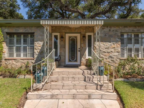 1239 Fern Oaks Dr, Santa Paula, CA 93060