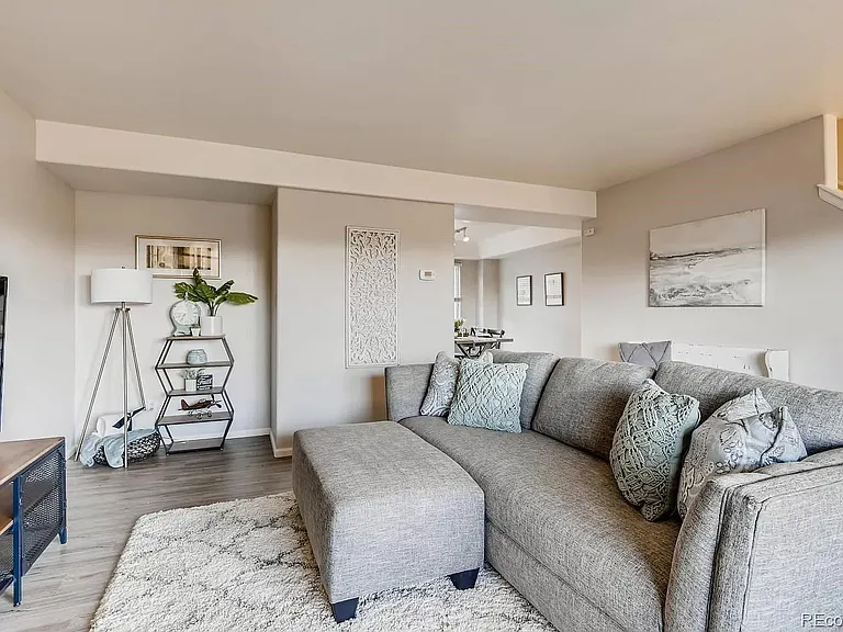404 Antero St — Photo 3