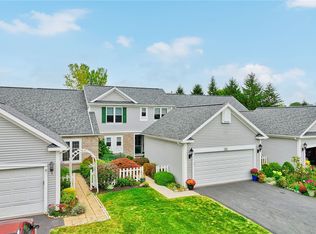 52 Foxe Cmns, Rochester, NY 14624