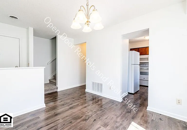 5007 Vermont Ln — Photo 4