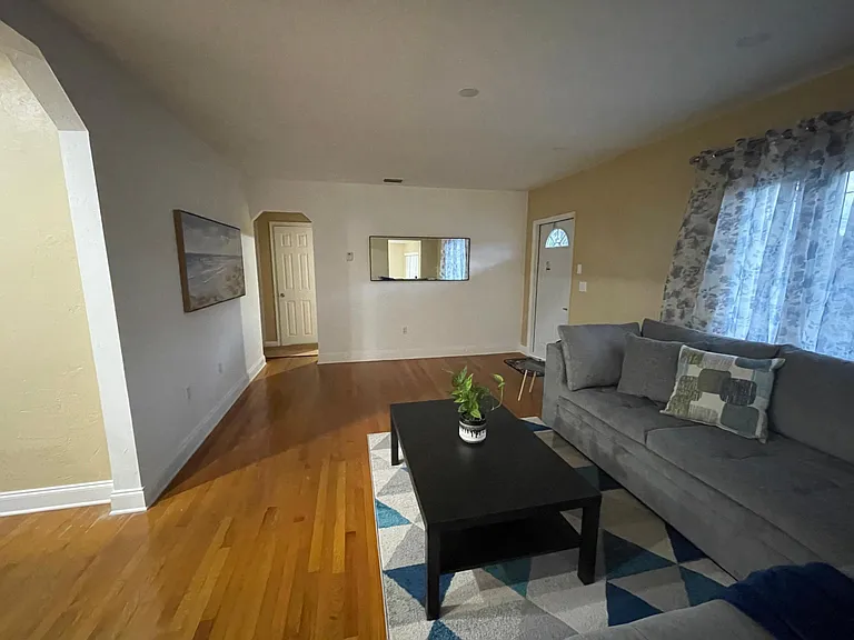 155 SW 33rd Ave — Photo 13