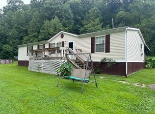 2046 Two Mile Creek Rd, Milton, WV 25541
