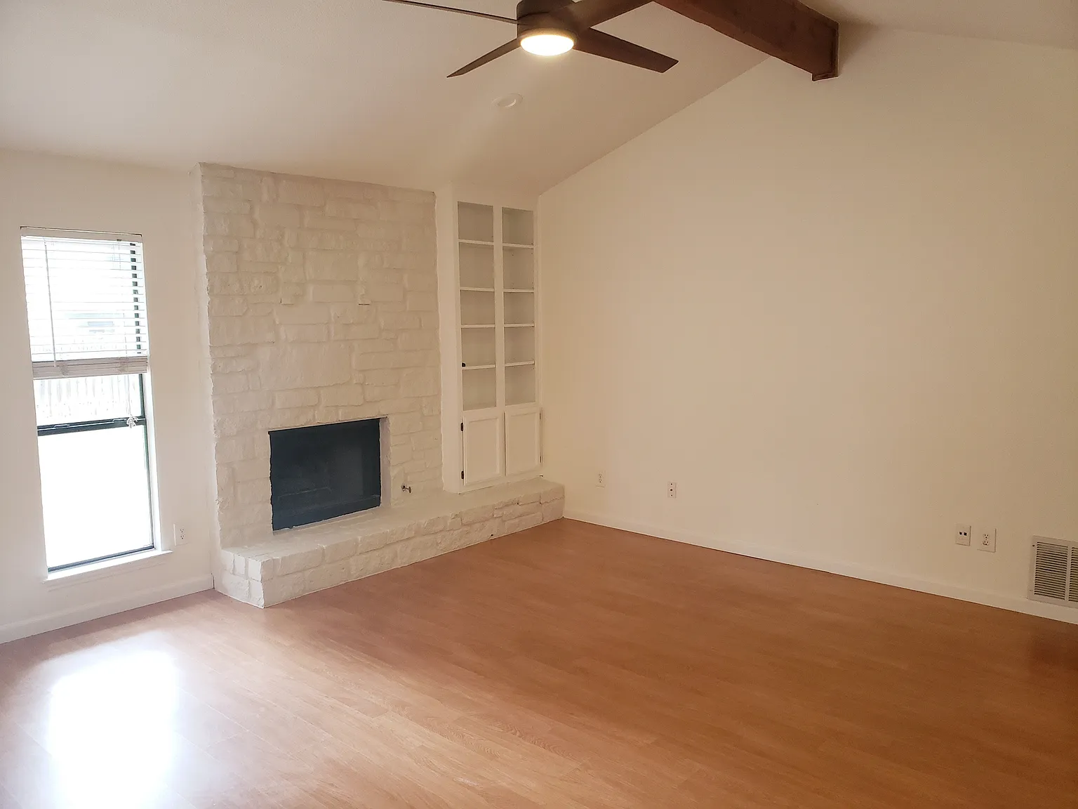 404 Oakridge Pass - 1 — Photo 3