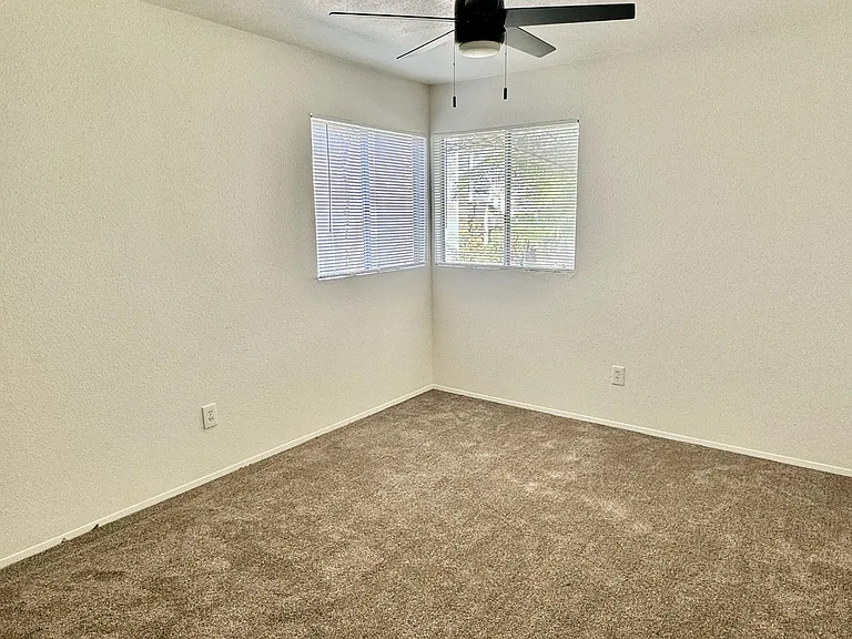 3515-3563 Roosevelt St - Su Casa Apartments — Photo 62