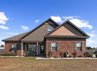 125 Tanglewood Dr, Headland, AL 36345