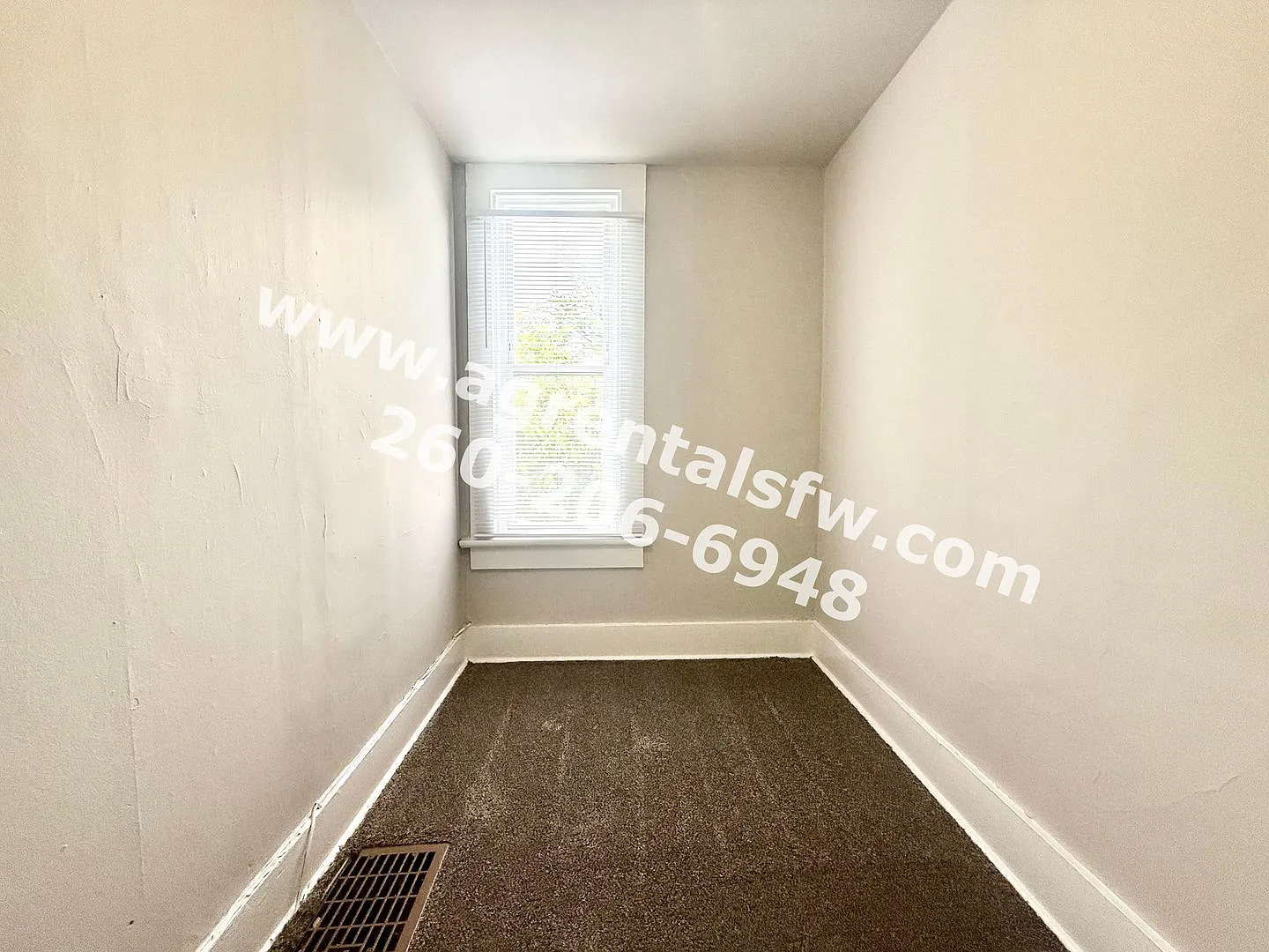 616 Mechanic St — Photo 3
