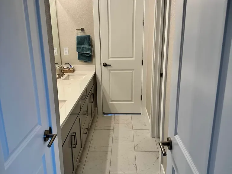 Ocean Pl — Photo 2