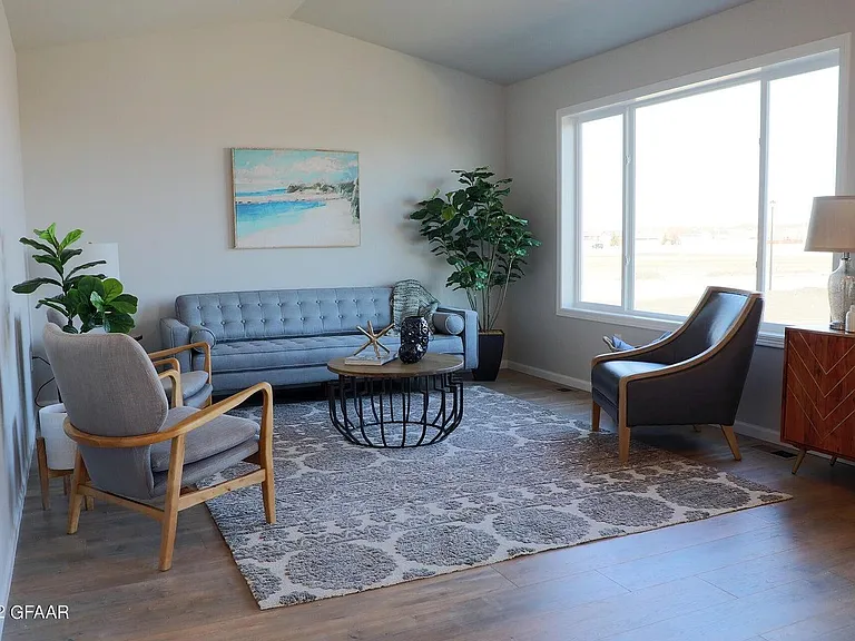 1753 Tobi Ln — Photo 10
