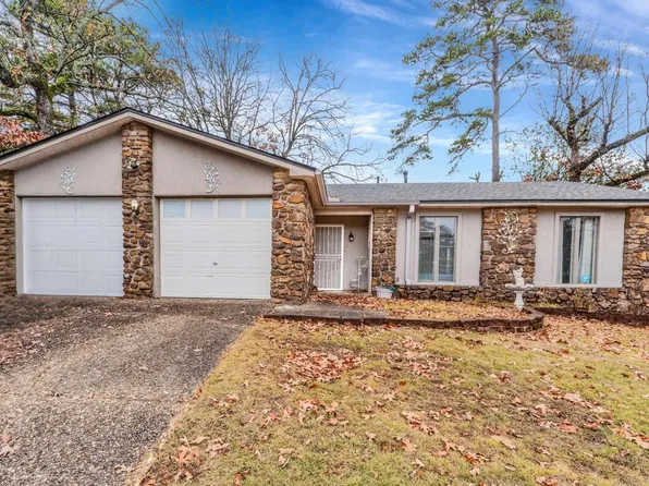 12706 Pleasant Forest Dr, Little Rock, AR 72212