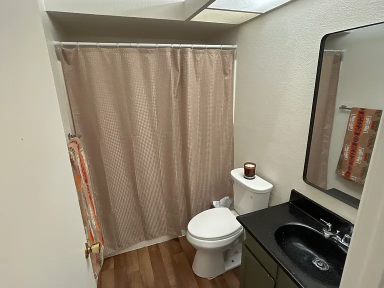 2221 W Farmdale Ave #23 — Photo 4