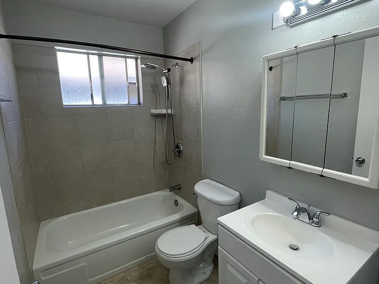 410 U St #I — Photo 4
