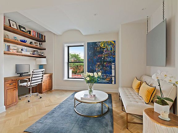 4th image of 275 W 10th St #6C