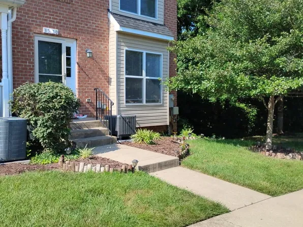 3520 65th Ave #9D, Hyattsville, MD 20784