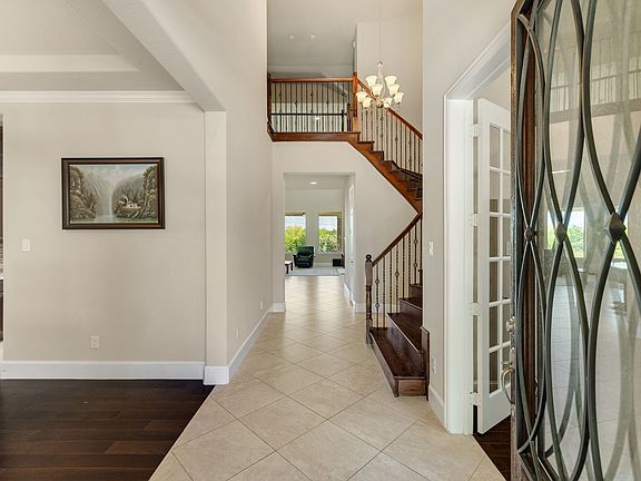 4th image of 3409 Meridian Dr