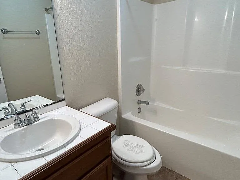 208 Woodland Cir — Photo 13