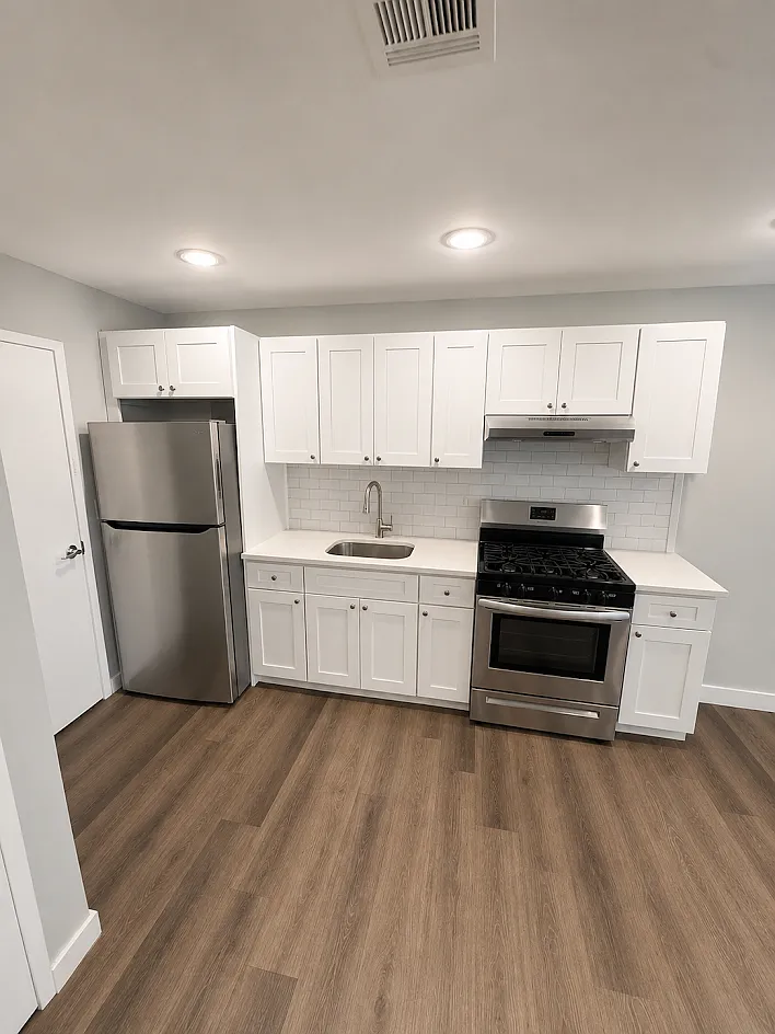 1 bed, $1,963 — Photo 3