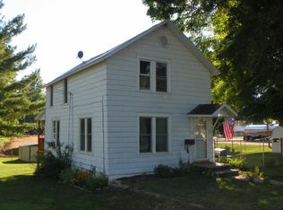 240 Station St, Constantine, MI 49042