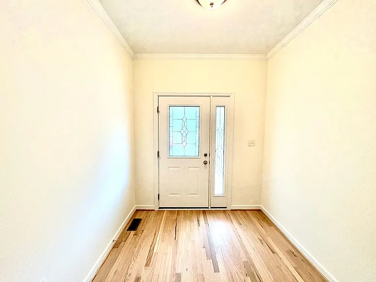 1118 Alcorn Ter — Photo 2