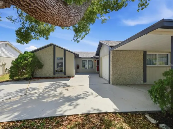 3142 Loomis Dr, New Port Richey, FL 34655