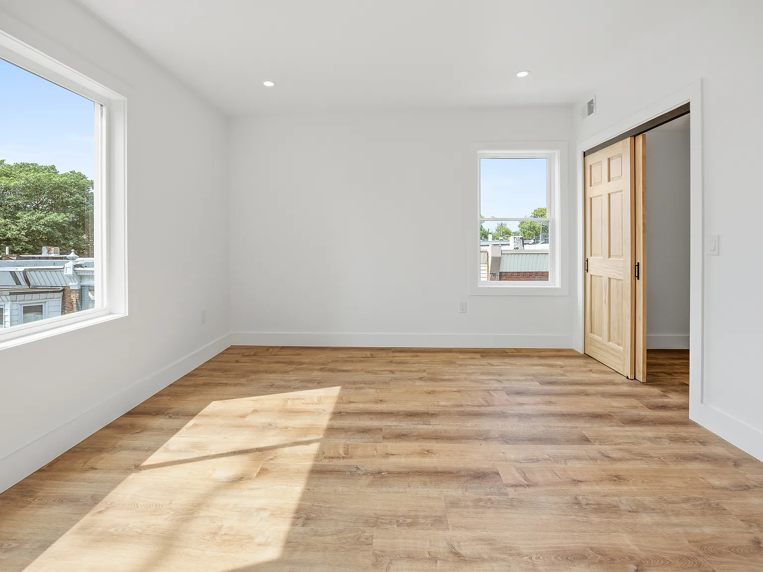 2 bed, 1150 sqft, $1,850 — Photo 2