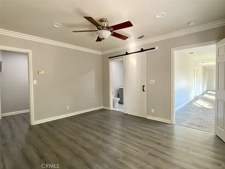 1693 N Euclid Ave — Photo 42