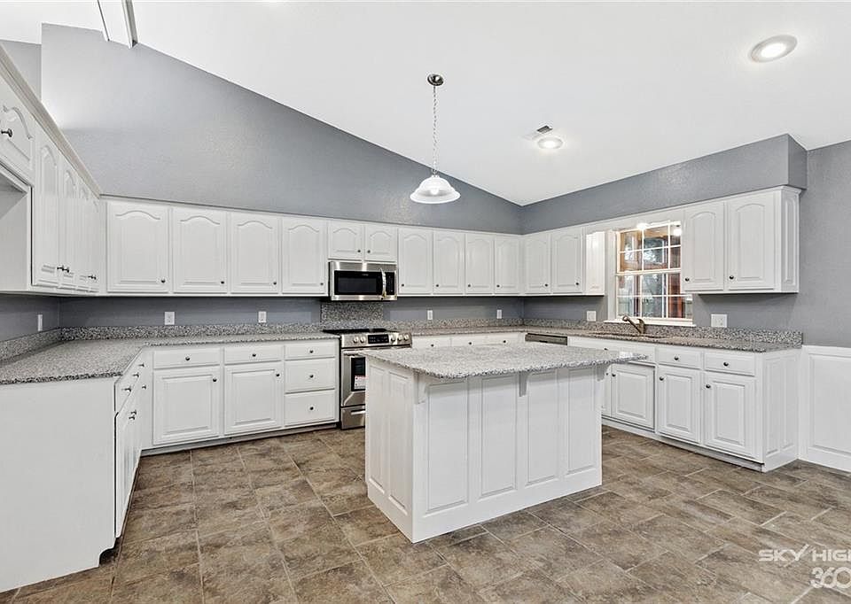 1st image of 6036 Walden St