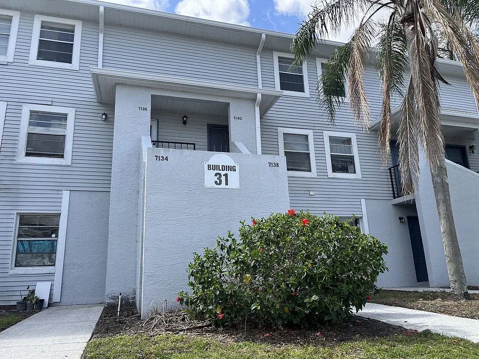 7140 Waterside Dr #1-31204