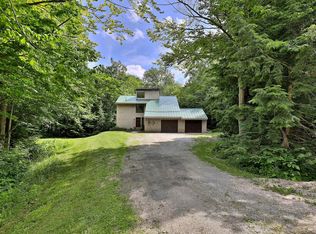 465 Currier Rd, Killington, VT 05751