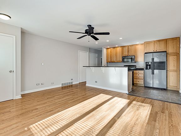 3rd image of 29 Wenholz Ave