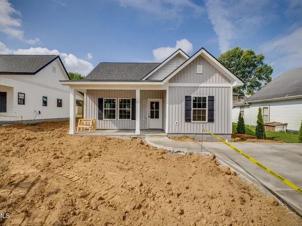 608 S Pine St, Elizabethton, TN 37643