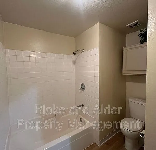 5531 SW Lombard Ave — Photo 15