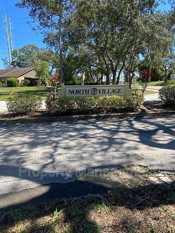 2 bed, 1.5 bath, $1,395 — Photo 2