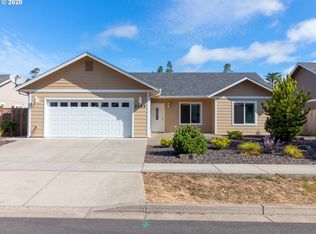 2185 52nd St, Florence, OR 97439