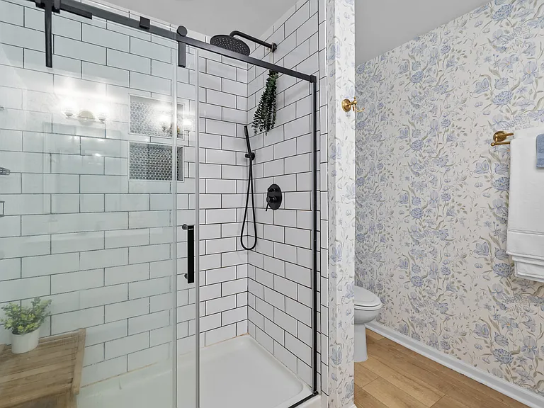 524 Rodney Ln — Photo 12
