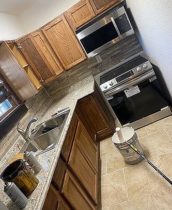 5th image of 1024 Burleigh Ave
